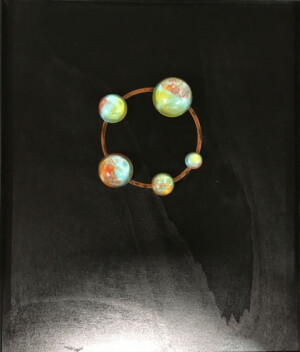 ciclo delle sfere, cm 60x50, semisfere in resina su tavola, 2019