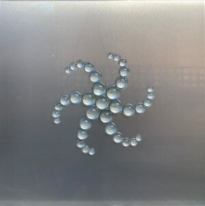 ciclo Ololux, cm 100x100, semisfere in resine e dibond, su tavola, 2020