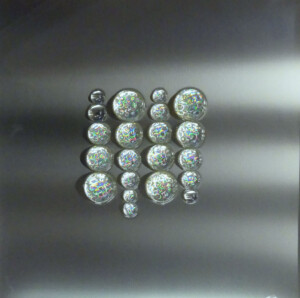 ciclo Ololux, cm 70x70, semisfere in resina su acciaio, 2018