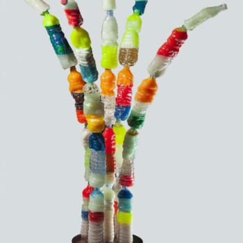 2012, ferro, resine, terre rare luminescenti, plastica, h. cm 140 x Ø 113 Albero della plastica luca - sculture in resina giuseppe portella