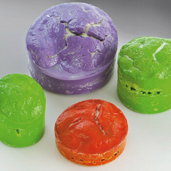 2007/2010, resine, terre rare luminescenti, Ø vari Panettoni vulcanici luce - sculture in resina giuseppe portella